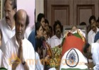 Superstar Rajinikanth's last respect for Jayalalitha