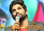 Allu Arjun gives a thumbs up to NTR!