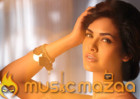 Esha Gupta to make Tollywood debut?