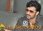 Prabhas - A Expert at Palm Reading!