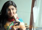 Pranitha romances Vishnu in Arima Nambi Remake