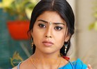 Shriya becomes a Sales Girl