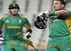 Kallis, Ingram punish India in T20I 