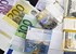 Euro eases against dollar, yen in Asia 