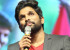 Allu Arjun gives a thumbs up to NTR!